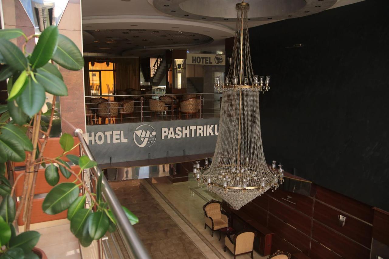 Hotel Pashtriku Gjakova 外观 照片