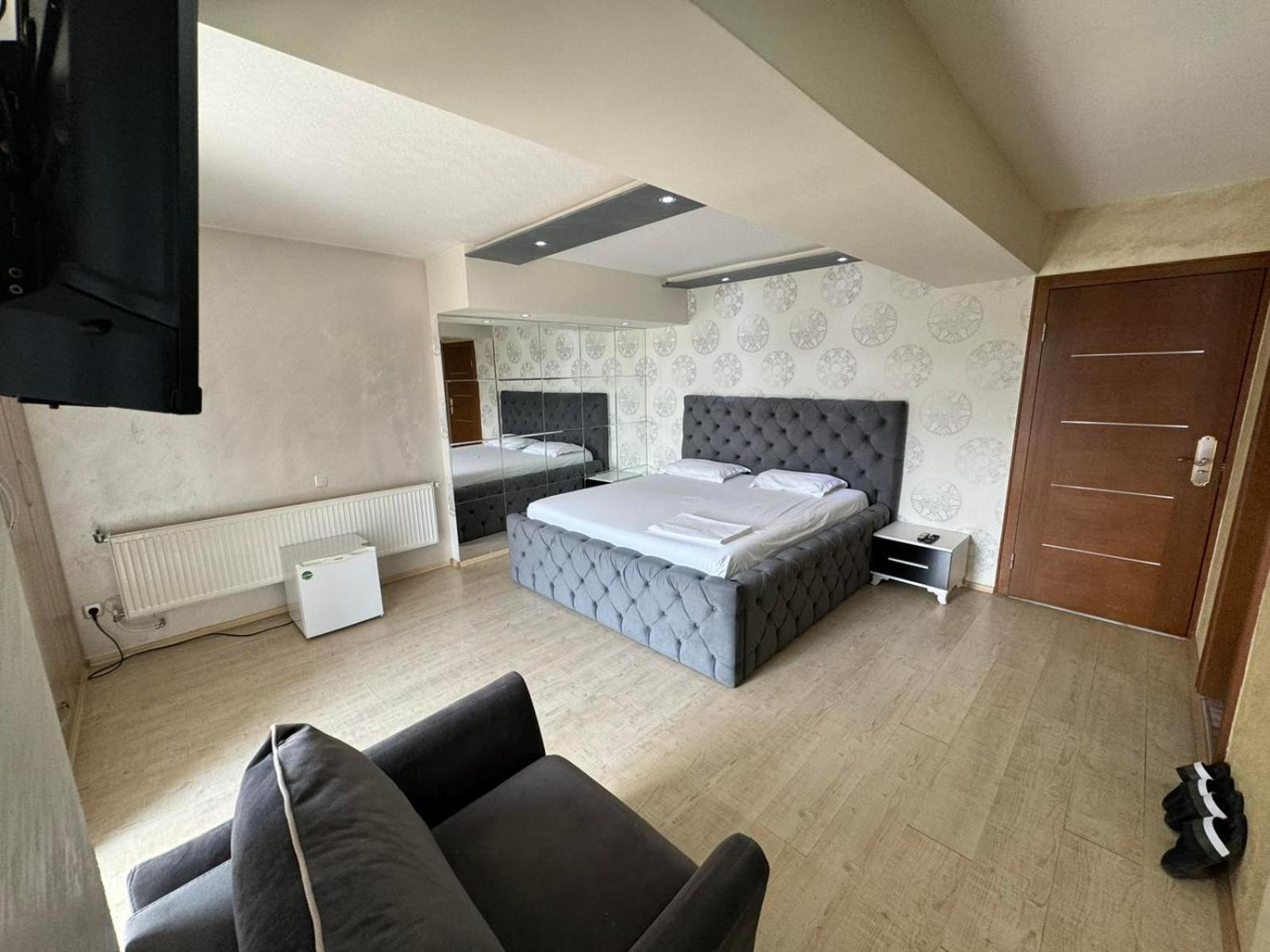 Hotel Pashtriku Gjakova 外观 照片